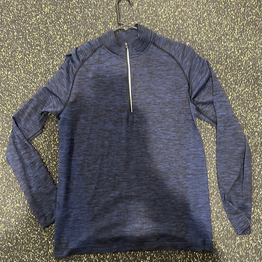 Very good condition. Non-smoking home